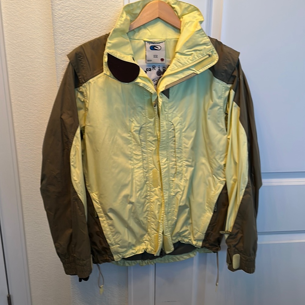 Ripcurl Mountain Wear Ski/Snowboard jacket